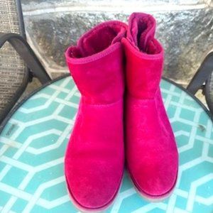 UGG Kristin Mini Wedge - Unsed - Size 9 - Pink